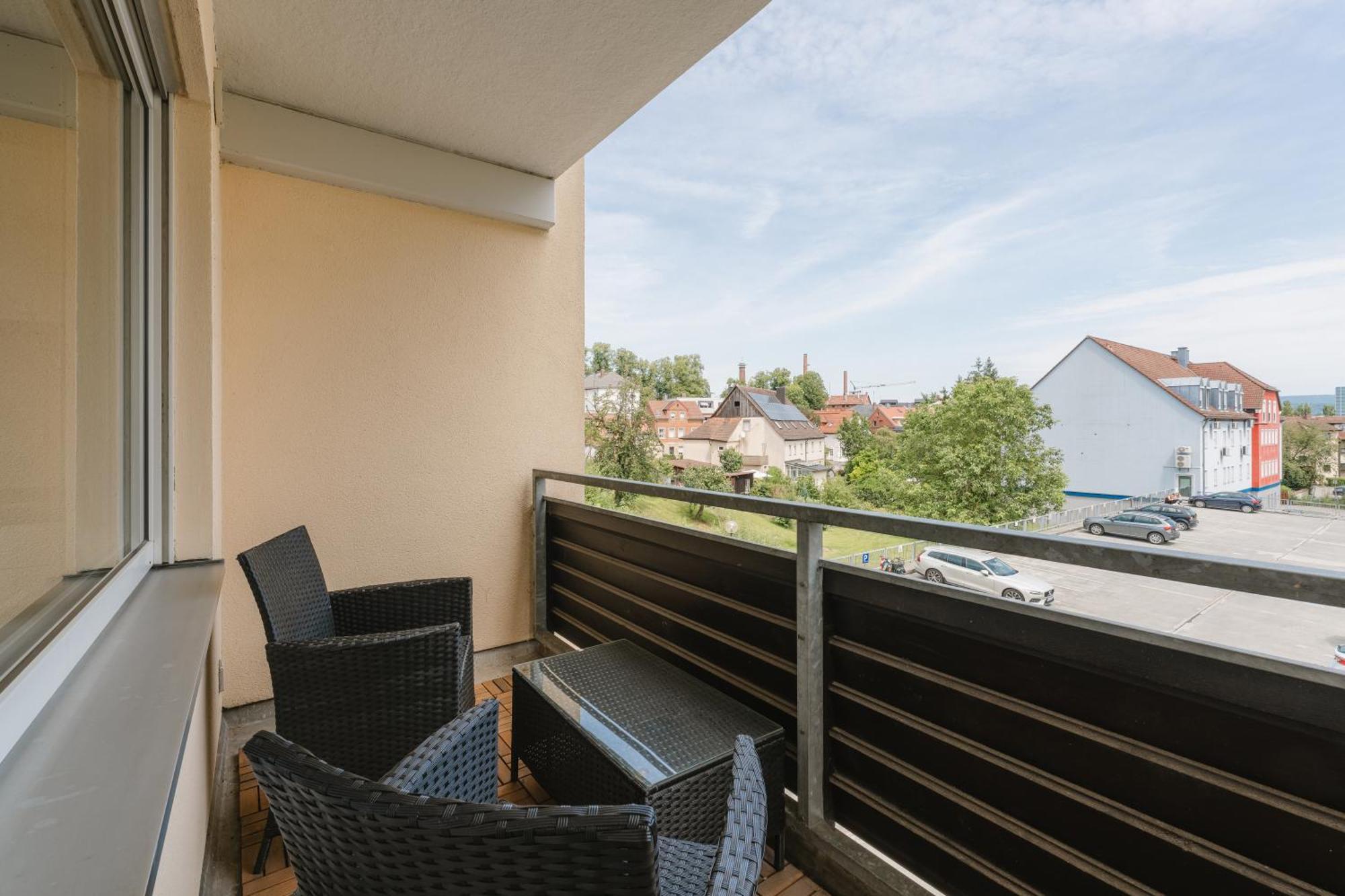 Exklusiv & Zentral: 1-Zi. Apartment Mit Balkon Stellplatz Bayreuth Eksteriør billede